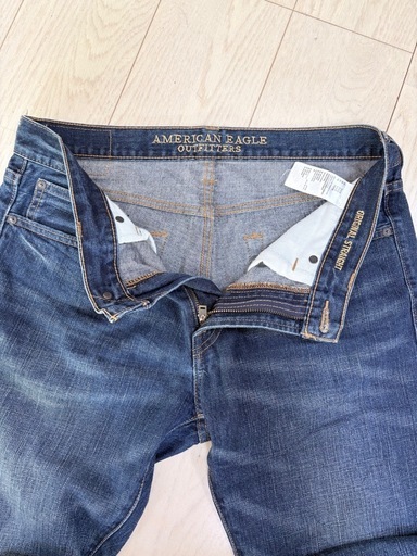AMERICAN EAGLE ジーンズ