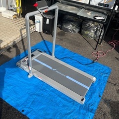 年末値下げ‼️家庭用 電動ルームランナー　通電確認済みの画像