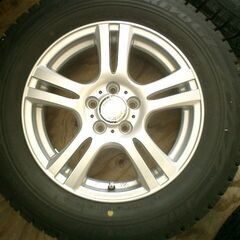 ほぼ新品　イボ付きタイヤ　アルミタイヤ　4本セット　195/65/15　スタッドレス　ブリザック　プリウスなどの画像