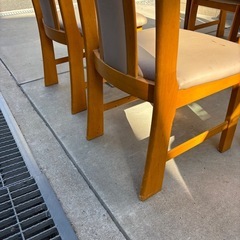 ダイニングテーブル　椅子セットの画像