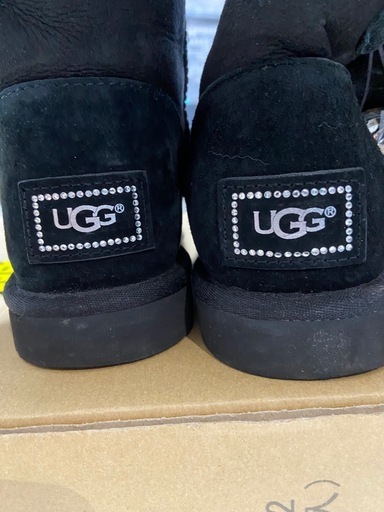 UGGムートンブーツ (PP) 岡崎前の靴《ブーツ》の中古あげます・譲り
