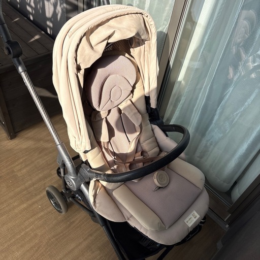 サイベックス cybex メリオカーボン2022年モデル　シーシェルベージュ サイベックス メリオカーボン お買い得品 ベージュ 保証付