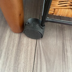 【¥0】籐xアイアン　衣装棚の画像