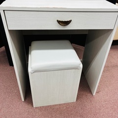 ⭐️激安⭐️ドレッサー　三面鏡　スツールセットの画像