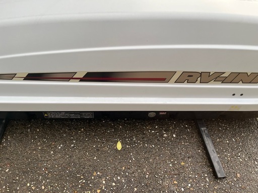 車　　ルーフボックス