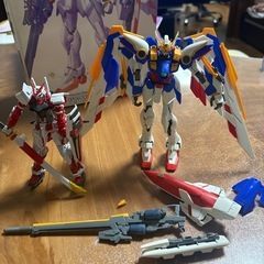 ガンダムGUNDAM 2体の画像