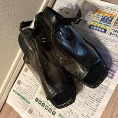 スニーカー、サンダルの画像