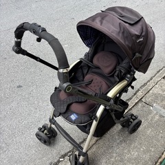 combi ネムリエ　ベビーカーの画像