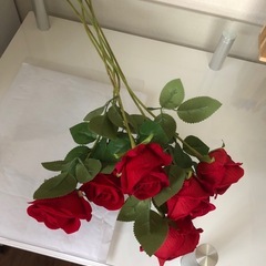バラの造花 6本の画像