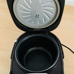 炊飯器の画像
