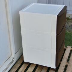 ３段プラチェストの画像