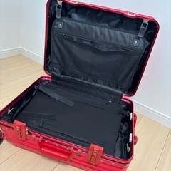 キャリーケースの画像