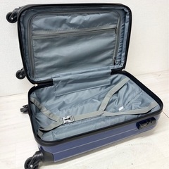 【中古品】キャリーバッグ キャリーケース キャスター付き 旅行カバン 青 コンパクトタイプ 小旅行 の画像