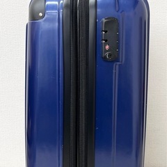 【中古品】キャリーバッグ キャリーケース キャスター付き 旅行カバン 青 コンパクトタイプ 小旅行 の画像