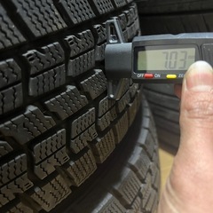 175/70r14スタッドレスタイヤgood year28週23年製とアルミホイール4本セットの画像