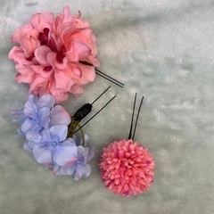 和装　成人式　卒業式　髪飾りの画像