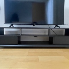 テレビスタンド（キャスター付）の画像