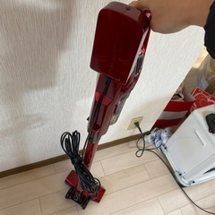 中古　サイクロン掃除機　赤　動作確認済の画像