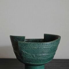 緑色 陶器 花器 の画像