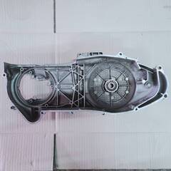 【倉庫整理】ベスパGTS250ie等 トランスミッションカバー バリエーターカバー ベルトケースカバー★東京/大田区の画像