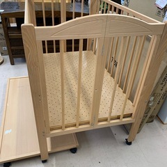 美原店 スリーピー ベビーベッド ワンタッチハイベッド パル 折りたたみ式　ブラウンの画像