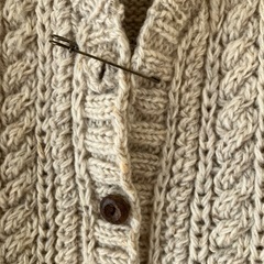 ウールニットベスト（女性用）の画像