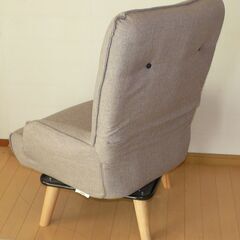 無料配達します🚚膝が痛くてお困りの方！💖定価2万円💖美品💖360度回転💖ハイバックチェア💖の画像