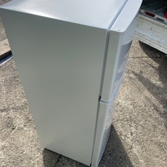 YAMAZEN 冷蔵庫　2023年製　128l中古品の画像