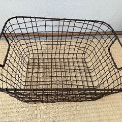 金属のカゴ・雑貨ハンガー・小物入れ／３点セットの画像