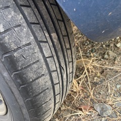 ノーマルタイヤの画像