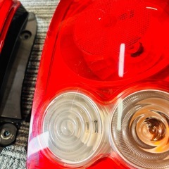 スズキ アルトラパン HE22S 純正 ハロゲン テールランプ左右セットの画像