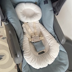 【美品】ネムリラオートスウィング　コンビの画像