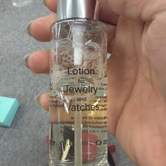 カルティエ　クリーナーの画像