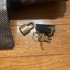 ピエールカルダン バッグ 鍵付きの画像