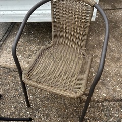 ガーデンテーブルセットの画像