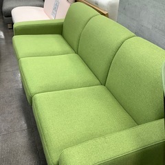 【軽トラ貸し出し無料！】3人掛けソファー入荷しました！の画像