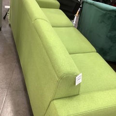 【軽トラ貸し出し無料！】3人掛けソファー入荷しました！の画像