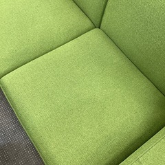 【軽トラ貸し出し無料！】3人掛けソファー入荷しました！の画像