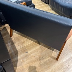 【トレファク神戸南店】2人掛けソファー　ブラックです‼︎【取りに来られる方限定】の画像