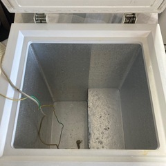 【タダでお譲りします】ハイアール　電気冷凍庫の画像