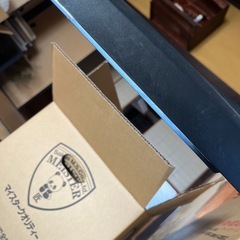 卓上のライトの画像