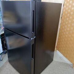 冷蔵庫 maxzen 2ドア 87L 冷蔵庫 JR087ML01GM マクスゼン 2023年製 80Lクラス 黒 ブラック 札幌 北20条店の画像