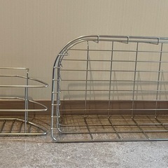 一条工務店　スマートキッチン　水切りカゴ、スポンジラックの画像