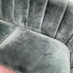 【軽トラ貸し出し無料！】3人掛けソファー入荷しました！の画像