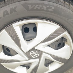 フィット　シャトル　ハイブリッド　8万キロ　23年の画像