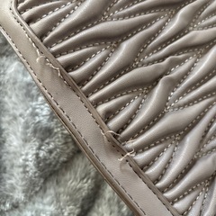 ショルダーバッグの画像