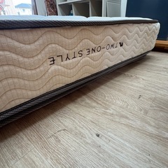 セミダブルベッドの画像