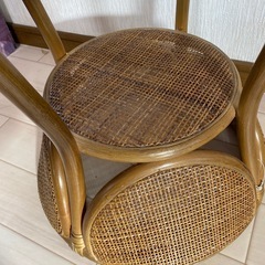 中古 ラタンテーブル 高さ40㎝　サイドテーブル 丸テーブル 昭和レトロ ガラステーブルの画像