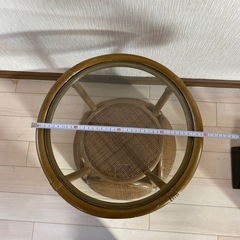 中古 ラタンテーブル 高さ40㎝　サイドテーブル 丸テーブル 昭和レトロ ガラステーブルの画像