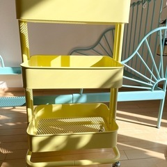 キャスター付きワゴンの画像